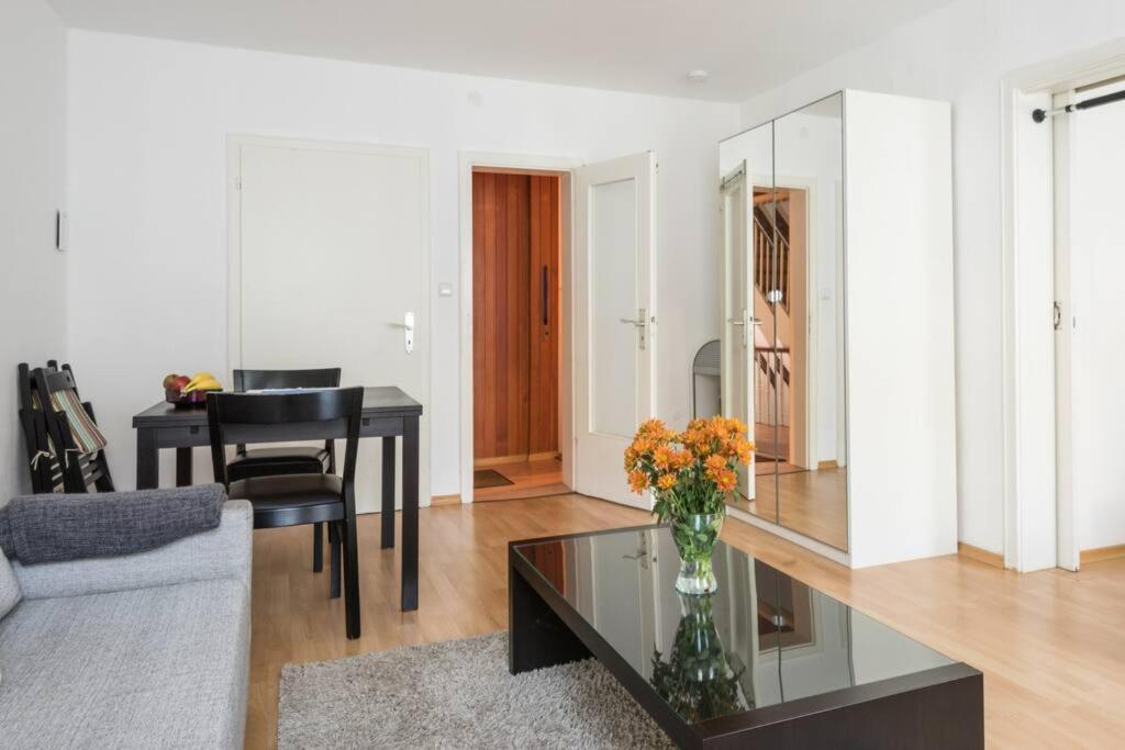 Gemuetliche Wohnung Im Schwarzwald In Bester Lage Von 巴特维尔德巴德 外观 照片