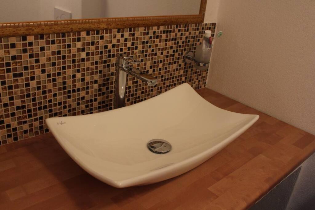 Gemuetliche Wohnung Im Schwarzwald In Bester Lage Von 巴特维尔德巴德 外观 照片