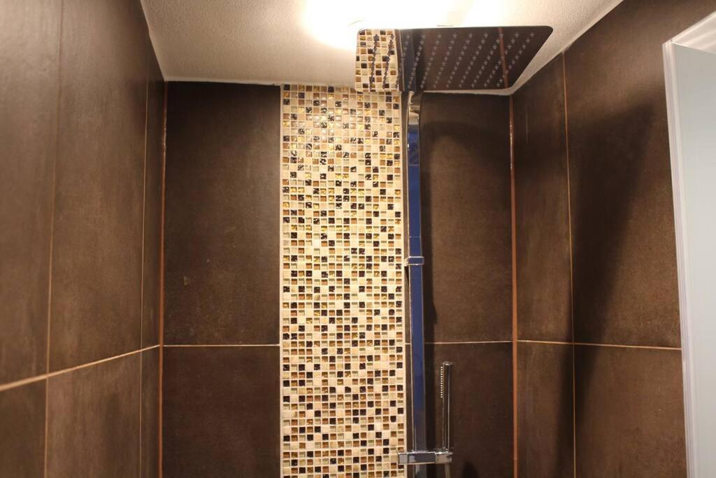Gemuetliche Wohnung Im Schwarzwald In Bester Lage Von 巴特维尔德巴德 外观 照片